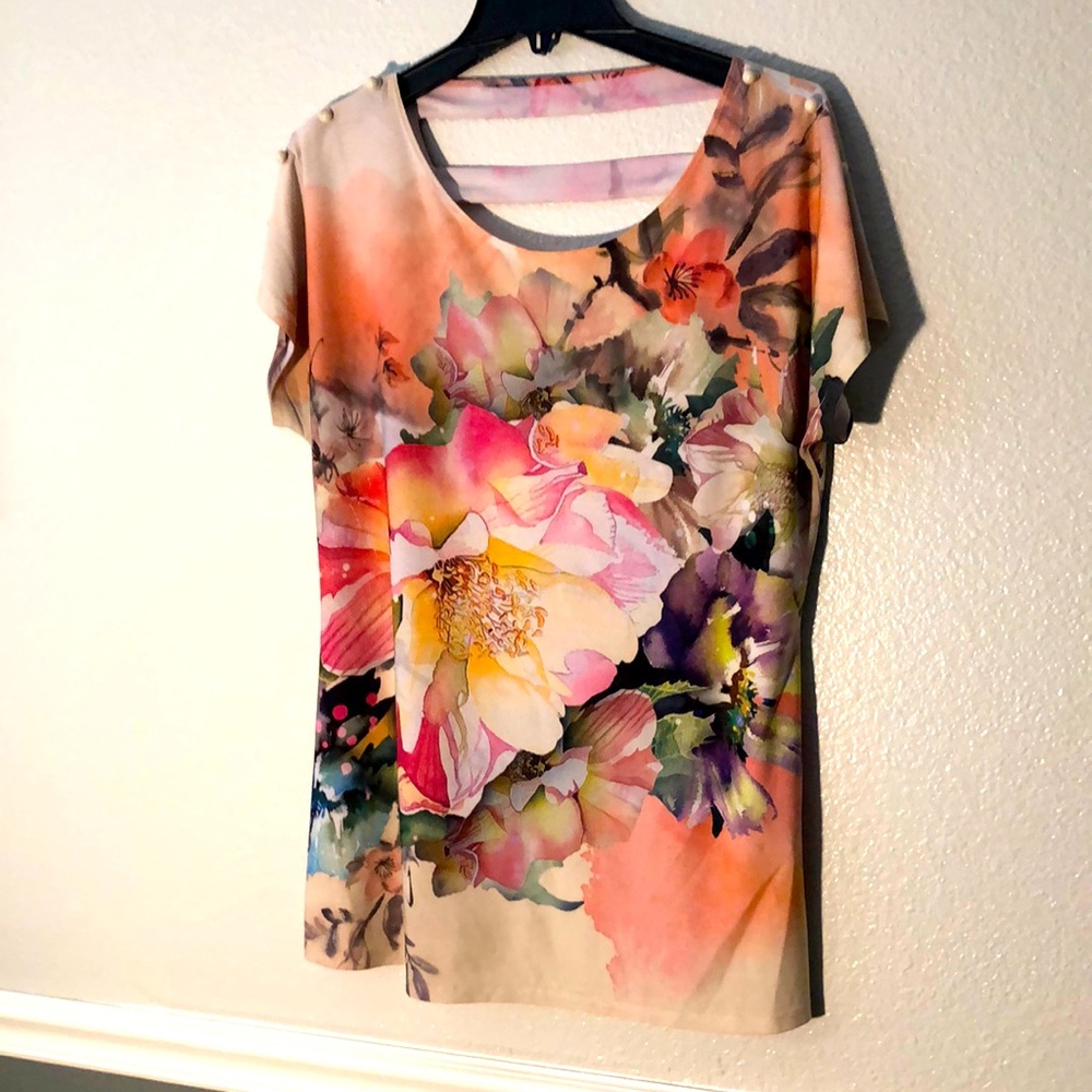 Women tops